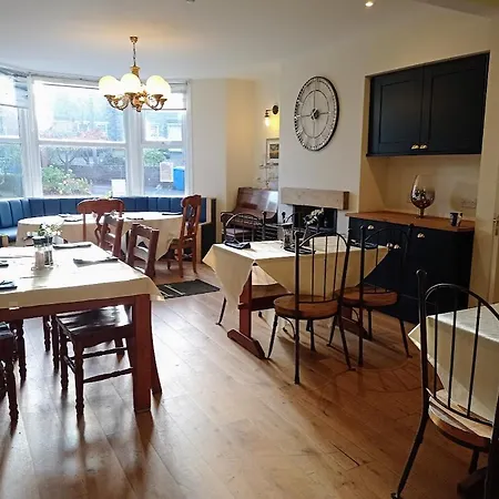 Hotel Salmon Leap 3*