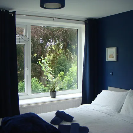 Hotel Salmon Leap Sleights
