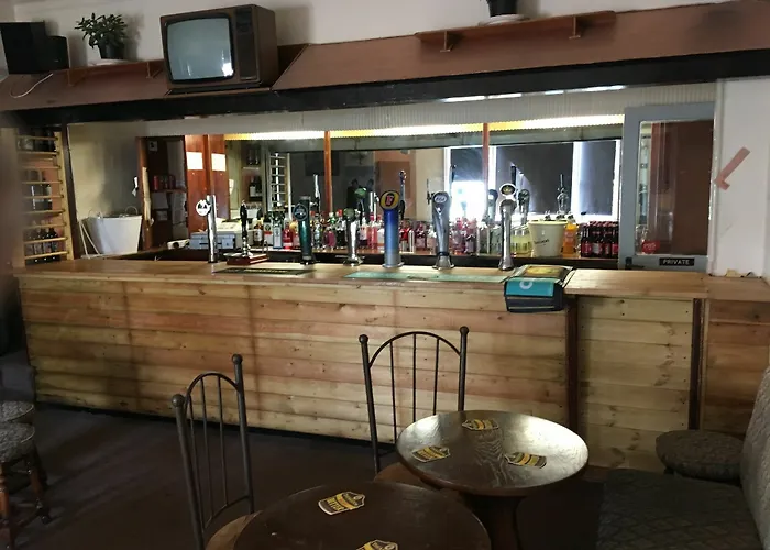 Salmon Leap Hotel 3*